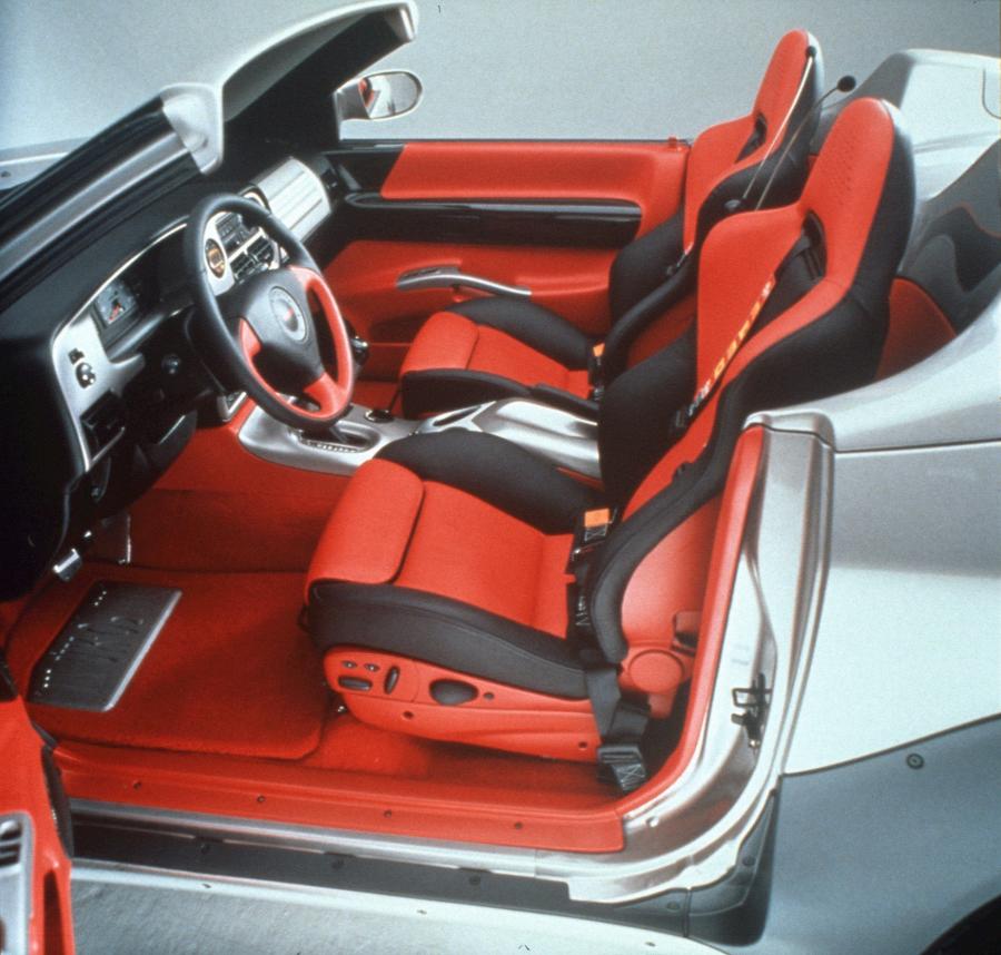  Isuzu VX-02 Concept 1999 года  (фото 2 из 4)